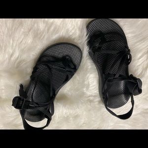 Black scrappy chacos ZX/2